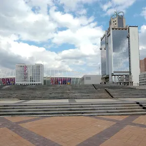 по улице федорова 1 , Киев Украина